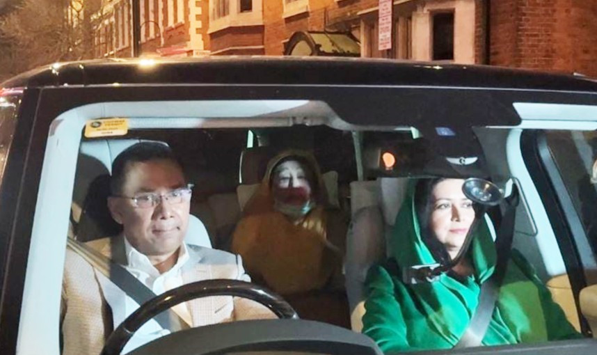 খালেদা জিয়াকে বাসায় নিয়ে গেলেন তারেক রহমান